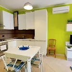 Colors Pool Apartment *