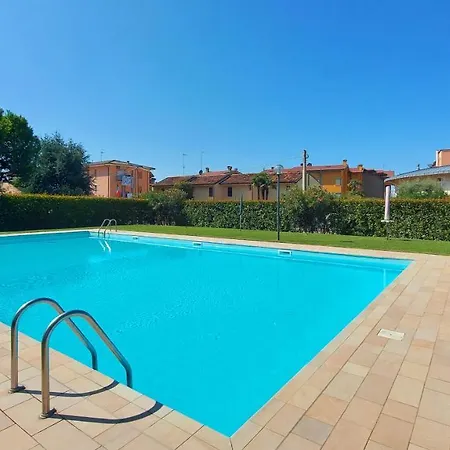 Colors Pool Bardolino