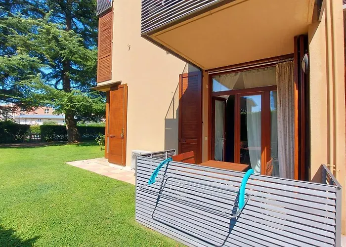 Colors Pool * Bardolino